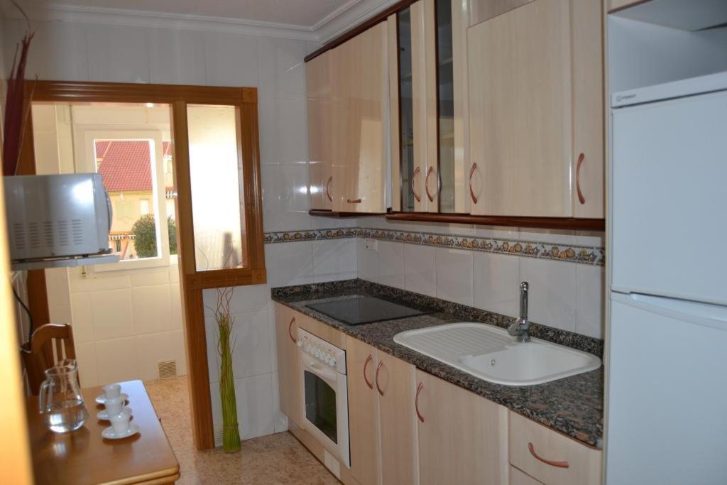 Apartamentos Turisticos Puerto Tomas Maestre La Manga del Mar Menor Pokoj fotografie
